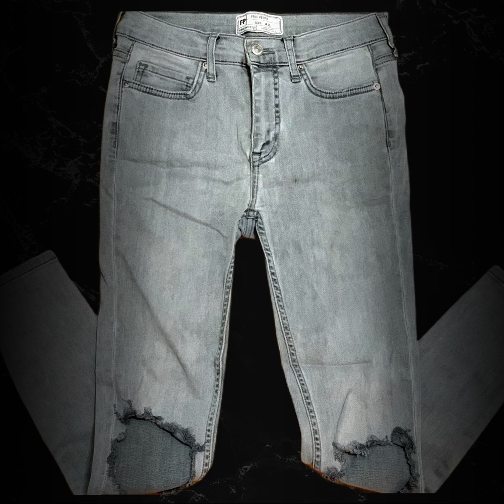 Free People - Size 25, Skinny Ripped Gray Jean